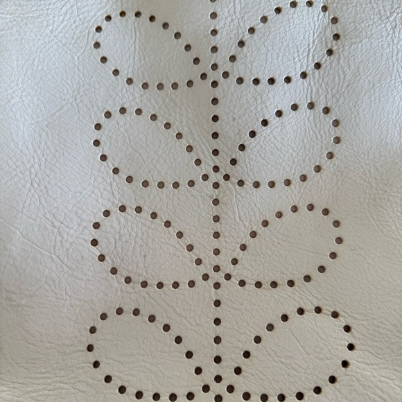 Large Orla Kiely Lester stem tote bag. - Picture 2 of 9